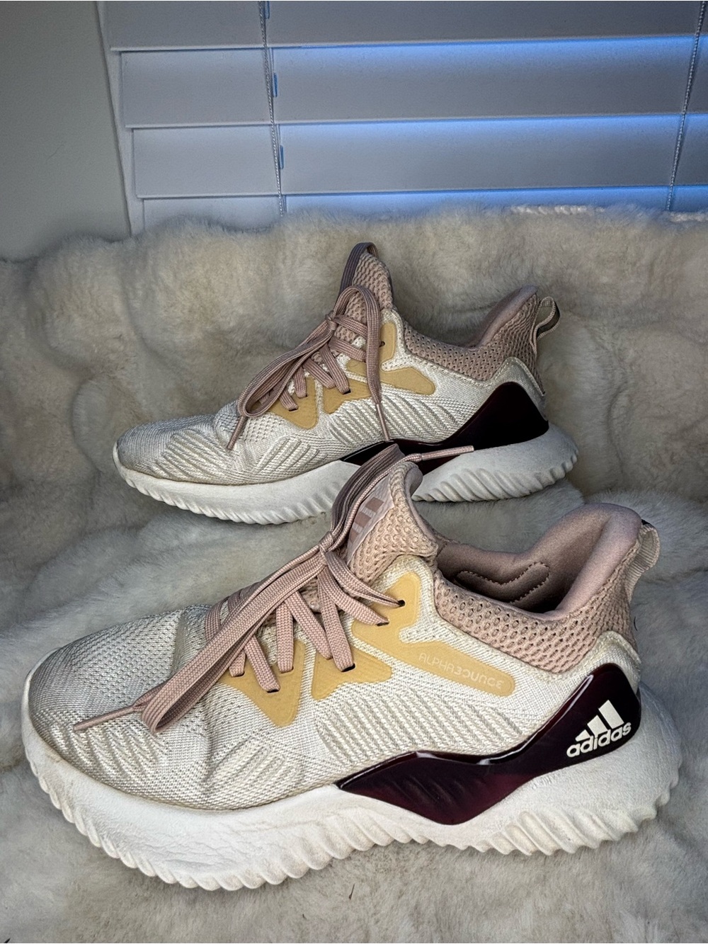 adidas AlphaBOUNCE Beyond Women’s 5.5 Ecru Ash Pearl Running Shoes DB0206